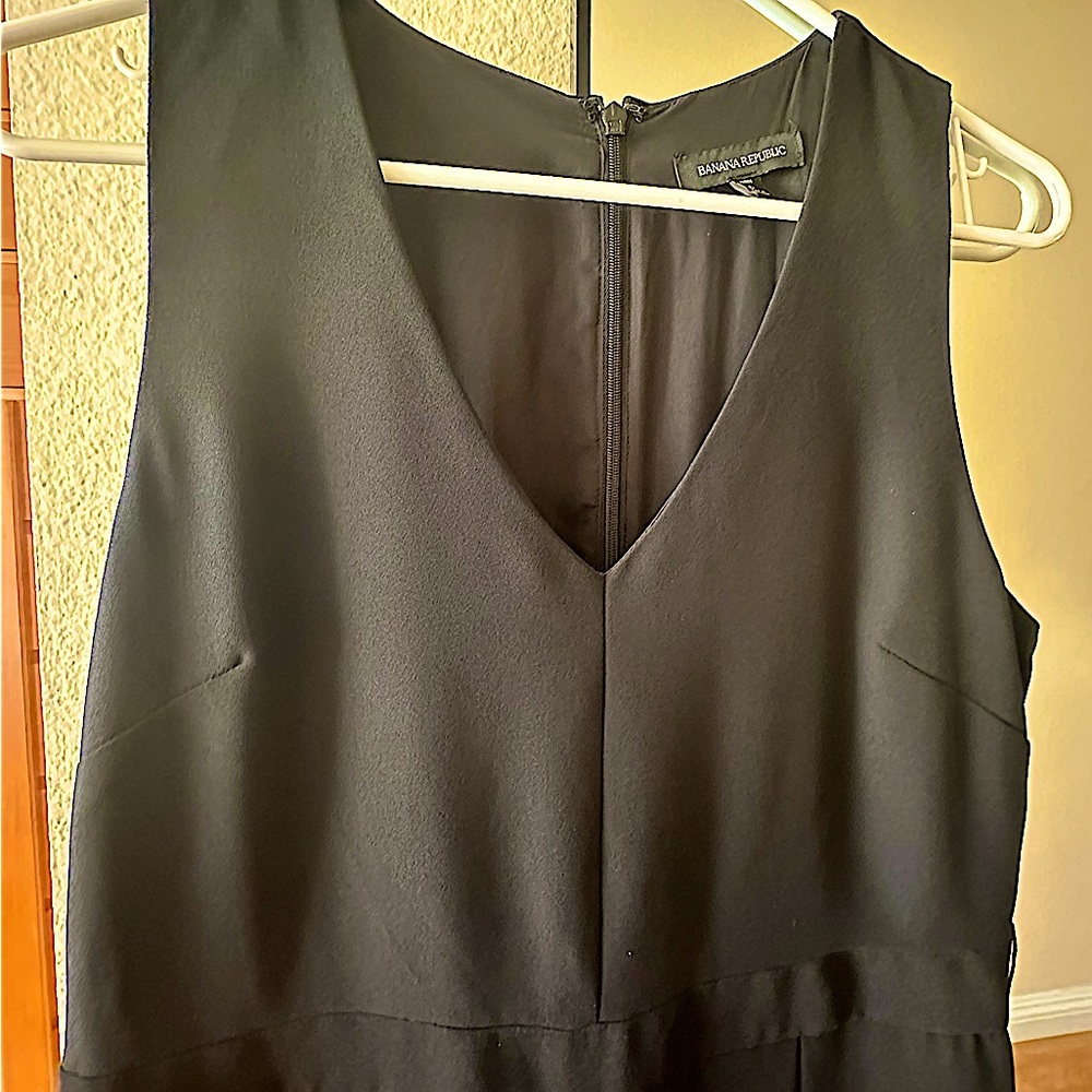 Banana Republic Black Jumpsuit Size 6
